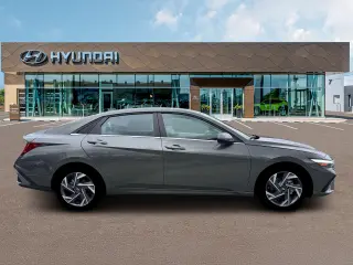 Hyundai ELANTRA 2026 Limited sedán de 4 puertas