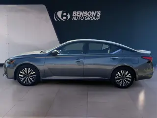 Nissan Altima 2024 2.5 SV 4dr Sedán