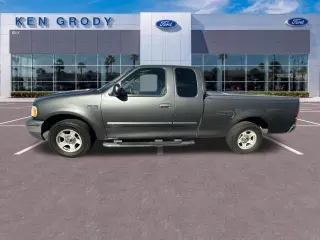 Ford F-150 2002 4dr SuperCab XLT 2WD Styleside SB