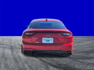 Kia Stinger 2019 4p Sedana