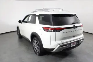 Nissan Pathfinder 2022 SL 4dr SUV