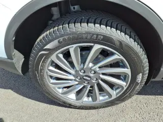 Lincoln Corsair 2023 AWD Reserve 4dr SUV