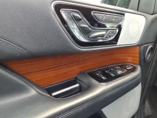 Lincoln Navigator 2019 4x4 Reserve 4dr SUV
