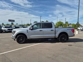 Ford F-150 2023 4x4 XLT 4dr SuperCrew 6.5 ft. SB