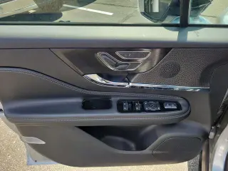 Lincoln Corsair 2024 AWD Reserve 4dr SUV