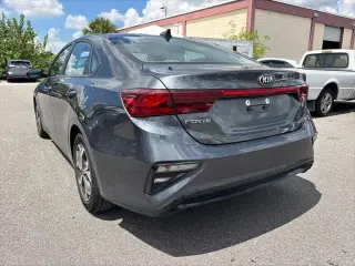 Kia Forte 2021 LXS 4p Sedan