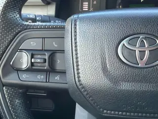Toyota Tacoma 2024 4x4 SR5 4p Doble Cabina Doble 5.0 ft CB