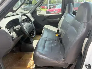 Ford F-150 2003 2dr Cabina Estándar XL RWD Styleside SB