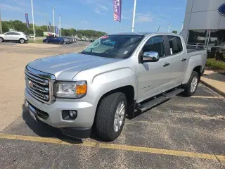 GMC Canyon 2016 4x4 SLT 4dr Cabina de escuadrón 5 pies de baranda trasera
