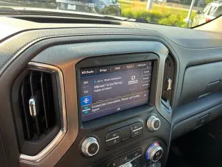 GMC Sierra 1500 Limited 2022 4x4 Denali 4p. Cabina Extendida 5,8 pies de caja corta