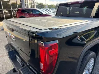 GMC Sierra 1500 Limited 2022 4x4 Denali 4p. Cabina Extendida 5,8 pies de caja corta