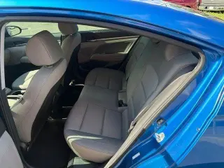 Hyundai ELANTRA 2017 SE 4dr Sedan 6M