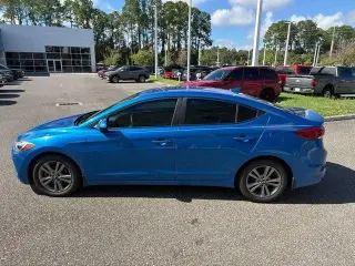 Hyundai ELANTRA 2017 SE 4dr Sedan 6M