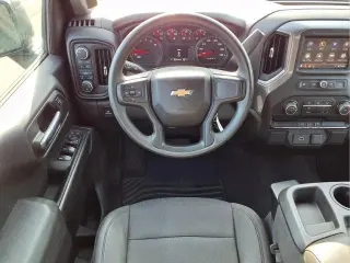 Chevrolet Silverado 1500 2020 4x4 Custom 4p Crew Cab 5.8 ft. SB
