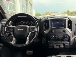 Chevrolet Silverado 1500 2021 4x2 LT 4 puertas Crew Cab 5,8 pies SB