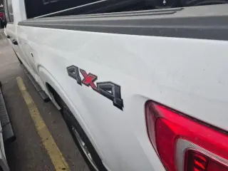 Ford F-150 2022 4x4 XLT 4p SuperCrew 5.5 ft. SB