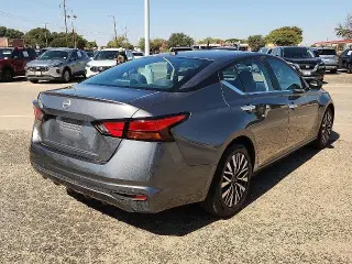 Nissan Altima 2025 2.5 SV 4dr Sedán