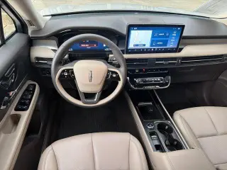 Lincoln Corsair 2023 AWD Estándar 4p SUV