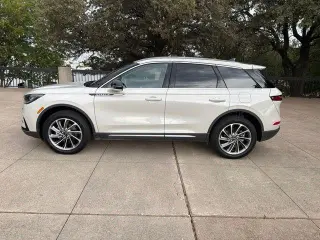 Lincoln Corsair 2023 AWD Estándar 4p SUV