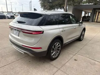 Lincoln Corsair 2023 AWD Estándar 4p SUV