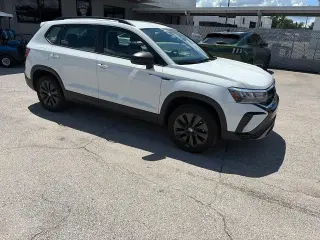 Volkswagen Taos 2023 S 4dr SUV