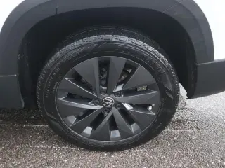 Volkswagen Taos 2023 S 4dr SUV