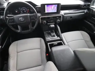 Toyota Tacoma 2024 4x2 SR5 4dr Double Cab 5.0 ft SB
