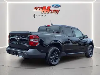 Ford Maverick 2023 AWD Lariat 4dr SuperCrew 4.5 ft. SB