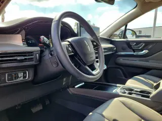 Lincoln Corsair 2024 Premiere 4dr SUV
