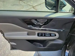 Lincoln Corsair 2024 Premiere 4dr SUV