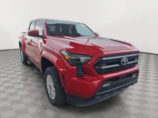 Toyota Tacoma 2025 4x4 SR5 4p Doble Cabina Cuadrada 6.1 pies LB