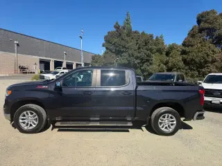 Chevrolet Silverado 1500 2023 4x4 LT 4p Cab de Tripulación 5.8 ft. SB con 1LT