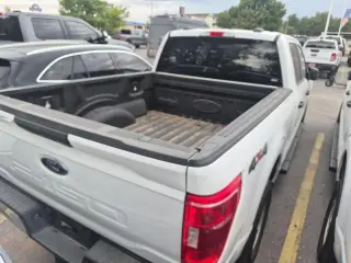 Ford F-150 2022 4x4 XLT 4p SuperCrew 5.5 ft. CB