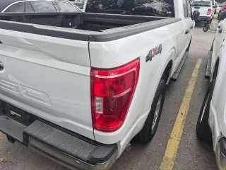 Ford F-150 2022 4x4 XLT 4p SuperCrew 5.5 ft. CB