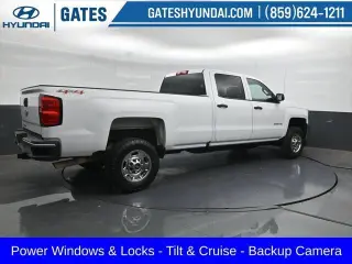 Chevrolet Silverado 2500HD 2017 4x4 Camión de Trabajo 4dr Crew Cab SB