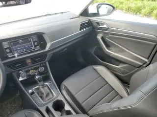 Volkswagen Jetta 2024 SE 4dr Sedán