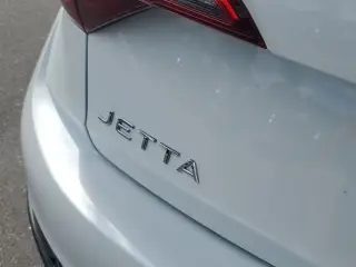 Volkswagen Jetta 2024 SE 4dr Sedán