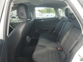 Volkswagen Jetta 2024 SE 4dr Sedán