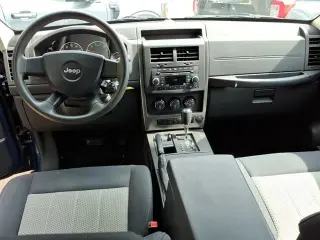 Jeep Liberty 2009 4x4 Sport 4p SUV