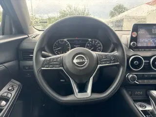 Nissan Sentra 2025 SV 4p Sedana