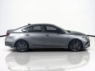 Kia Forte 2023 GT-Line sedán de 4 puertas