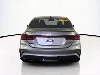 Kia Forte 2023 GT-Line sedán de 4 puertas
