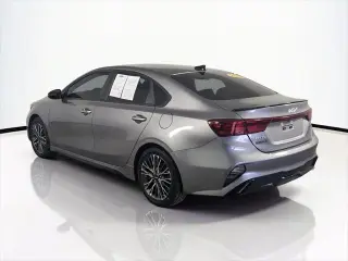 Kia Forte 2023 GT-Line sedán de 4 puertas