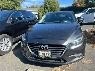 Mazda Mazda3 2018 Touring 4 puertas Hatchback 6M