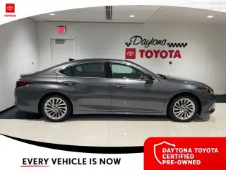 Sedán Lexus ES 350 Ultra Luxury de 4 puertas y 2020
