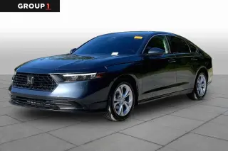 Sedán de 4 puertas Honda Accord 2025 LX