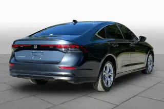 Sedán de 4 puertas Honda Accord 2025 LX
