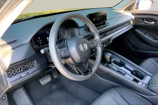 Sedán de 4 puertas Honda Accord 2025 LX