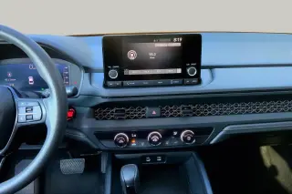 Sedán de 4 puertas Honda Accord 2025 LX