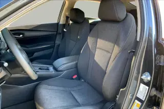 Sedán de 4 puertas Honda Accord 2025 LX